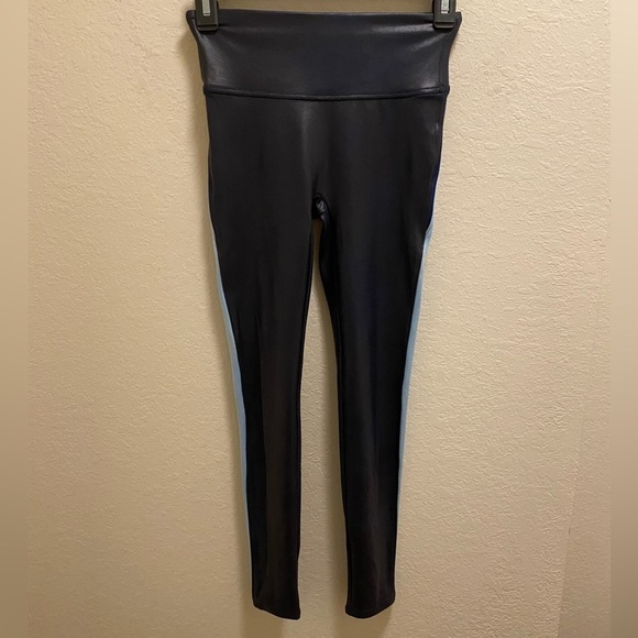 SPANX Faux Leather Track Curved Stripe 7/8 Leggings Size XS - Picture 4 of 12